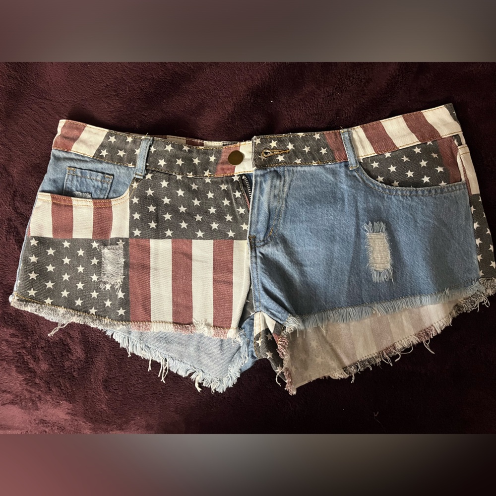 Low Rise American Flag shorts